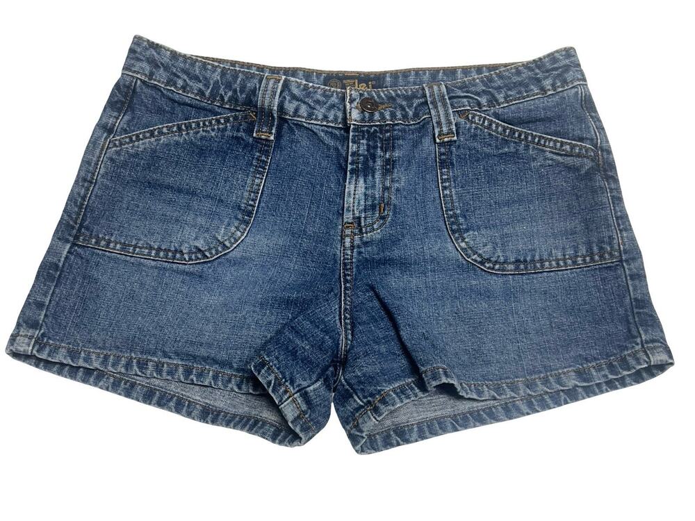 Vintage 1990s 2000s Y2K L.E.I. Denim Jean Shorts: Women's sz 31" Cargo